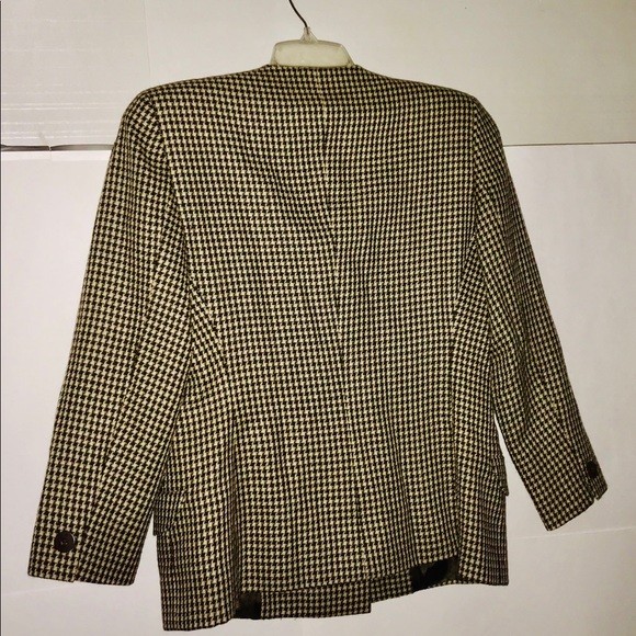 Giorgio Armani Le Collezioni sz 6 italy runs Small - Picture 6 of 8